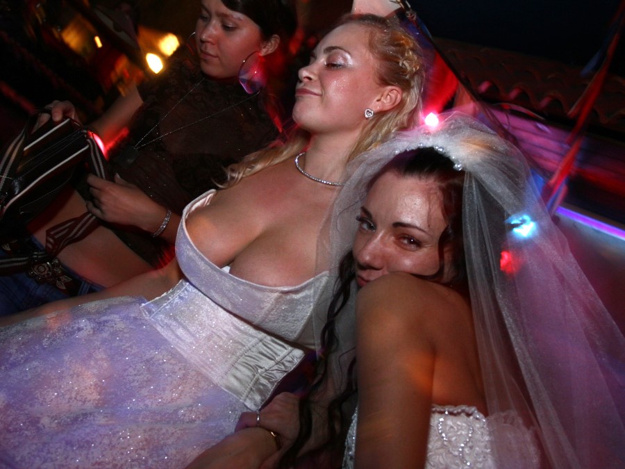 ポロリ。ウエディングドレス来た花嫁のエロ画像の興奮は異常 ポッカキット