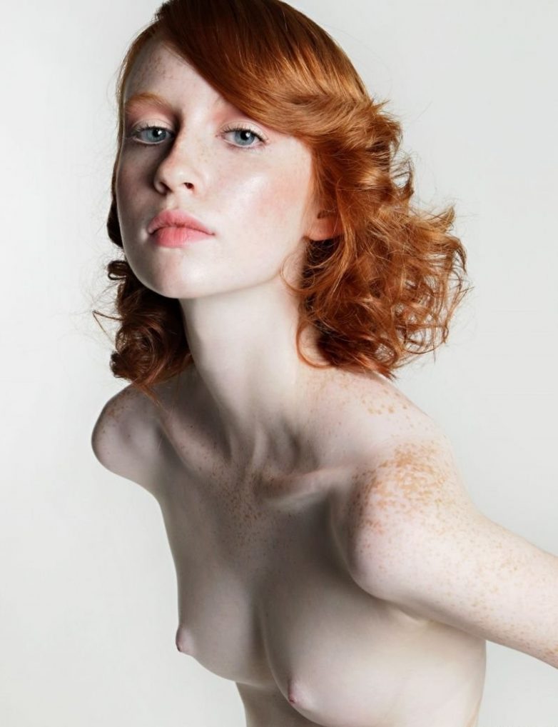 【画像】赤毛美女たちが裸になった時の「乳首の綺麗さ」エロすぎだろ・・・ ポッカキット