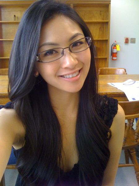 【画像】海外サイトが ”アジアの可愛い女の子” を選んだ結果… ポッカキット